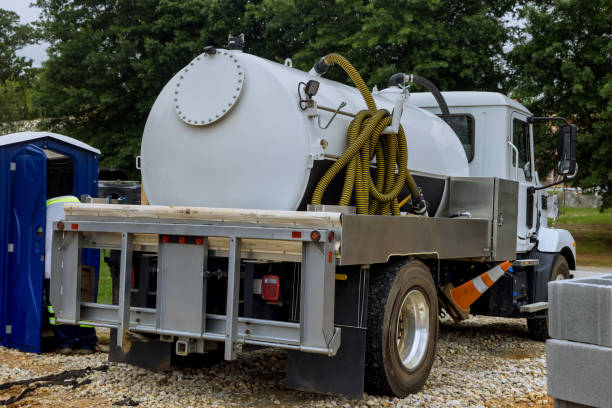 Portable Toilet Options We Offer in Greenport West, NY